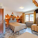 Hotel&restaurant Armanac De Toubie فندق Arnad