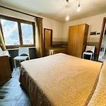 Hotel&restaurant Armanac De Toubie فندق Arnad
