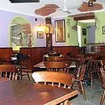 Hotel&restaurant Armanac De Toubie فندق 2*