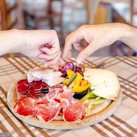 Ξενοδοχείο Hotel&restaurant Armanac De Toubie