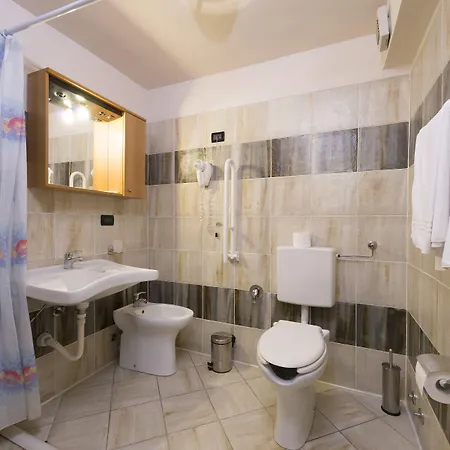Hotel&Restaurant Armanac De Toubie Arnad