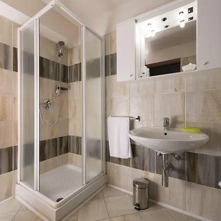 Hotel&restaurant Armanac De Toubie Hotel 2*