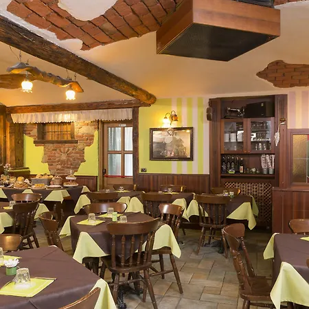 Hotel Hotel&restaurant Armanac De Toubie