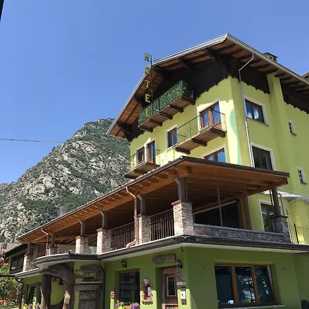 Hotel Hotel&restaurant Armanac De Toubie