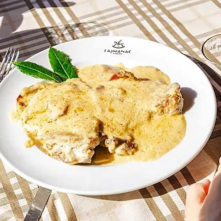 Hotel&Restaurant Armanac De Toubie Отель Арна