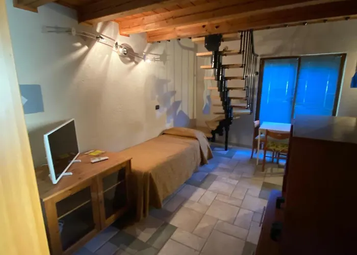 Hotel Hotel&Restaurant Armanac De Toubie 2*