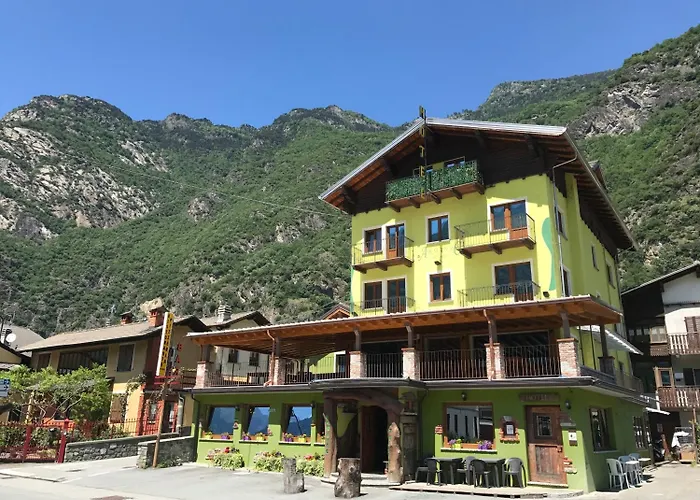 Hotel&restaurant Armanac De Toubie Hotell 2*