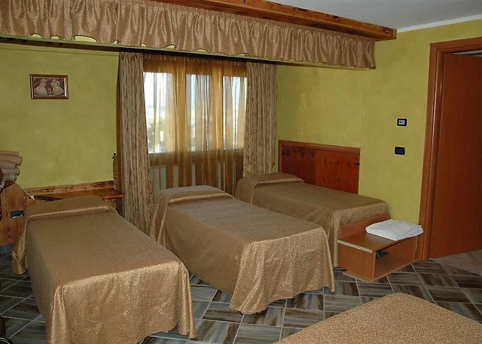 Hotel Hotel&restaurant Armanac De Toubie 2*